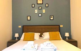 Castel Morrone Apartment